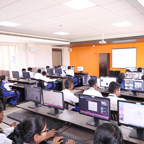 International School_0000_PCIS4557