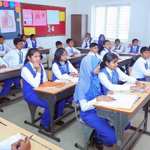 International school_0199_0U8A3834