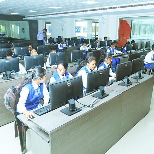 International school_0216_0U8A3707