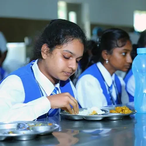 International school_0220_0U8A3687