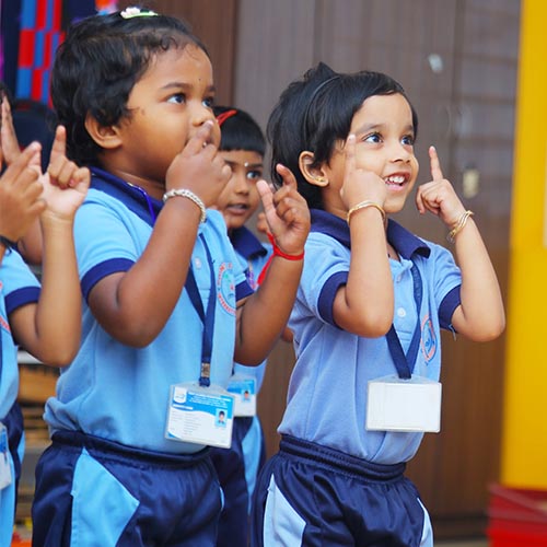 Untitled-1_0000_0U8A3389