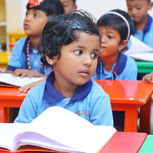 Untitled-1_0003_0U8A3423